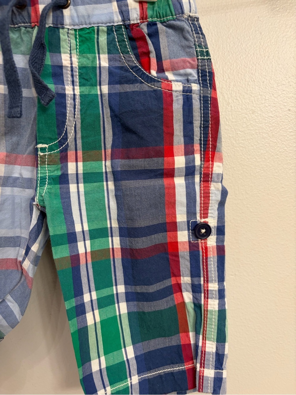 Baby Boden Multicolor Plaid Drawstring Shorts - Green, Blue, Red boys 3-6 months - Picture 2 of 9